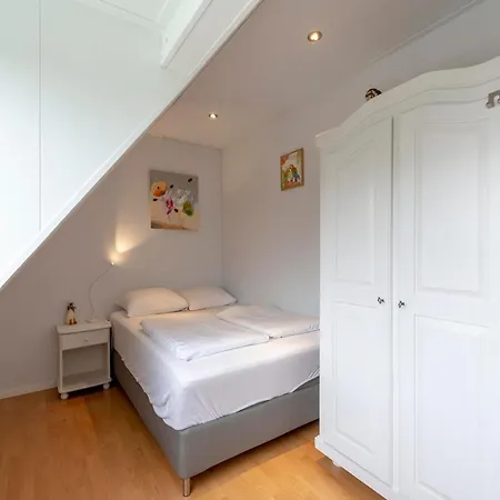 Groote Keeten Near Semesterbostad